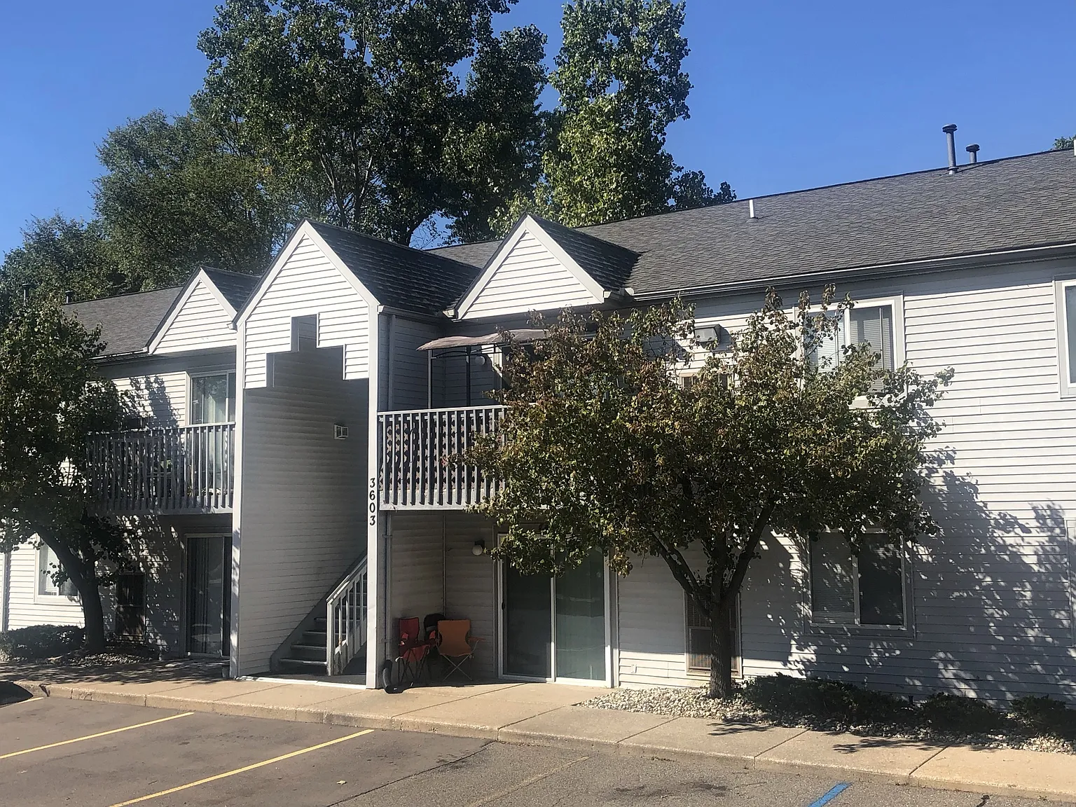 Greyberry Apartments — Photo 1