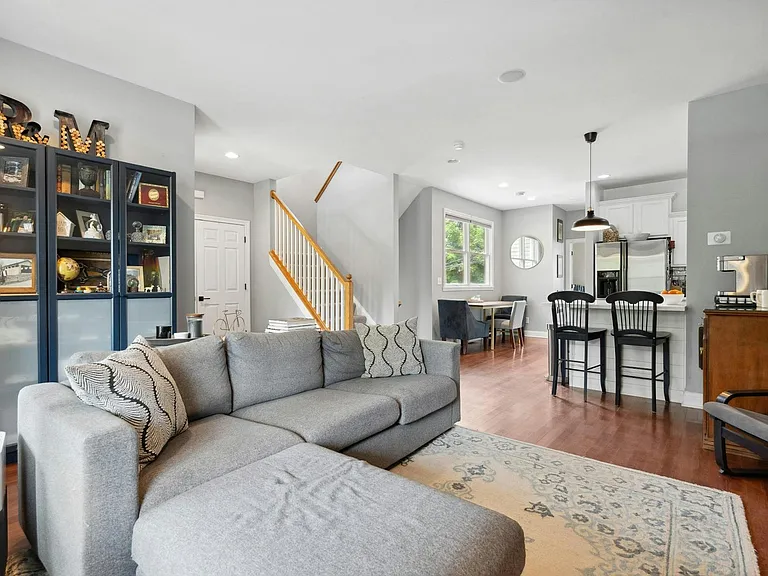 31 S Williams St — Photo 11