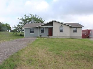 108 Main St, Coupland, TX 78615
