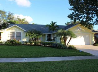 2464 Wrotham Ter, Wellington, FL 33414