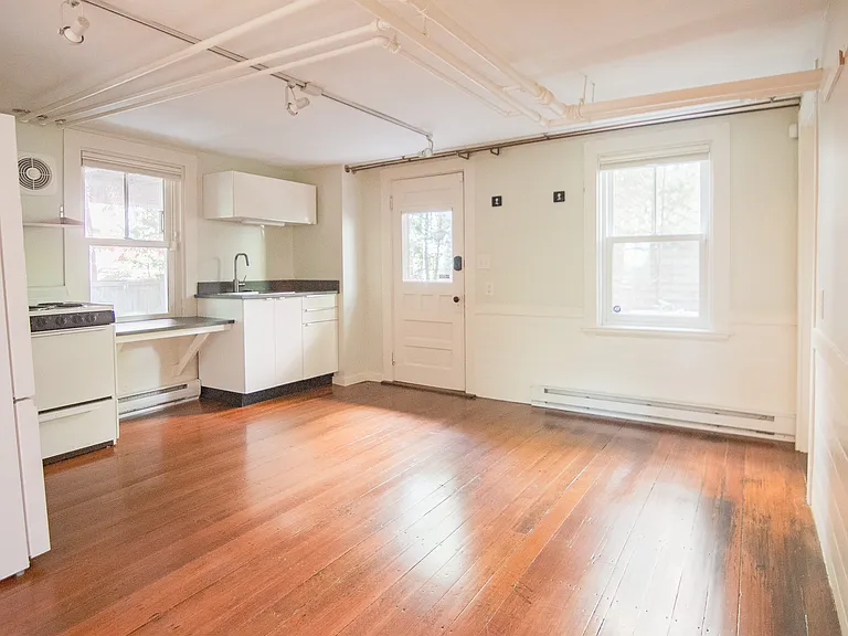 41 Jamaica St #B — Photo 2