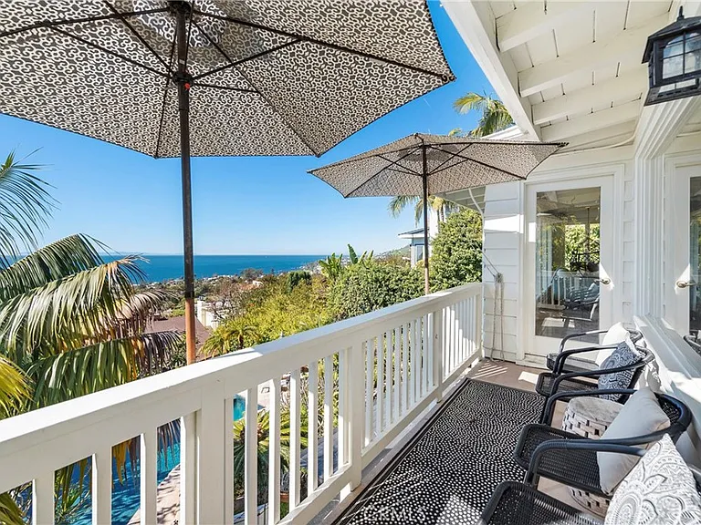 875 Coast View Dr — Photo 25