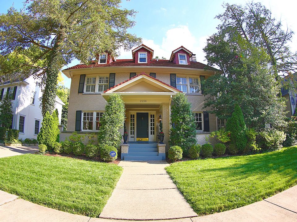 Street View: With Neighbors