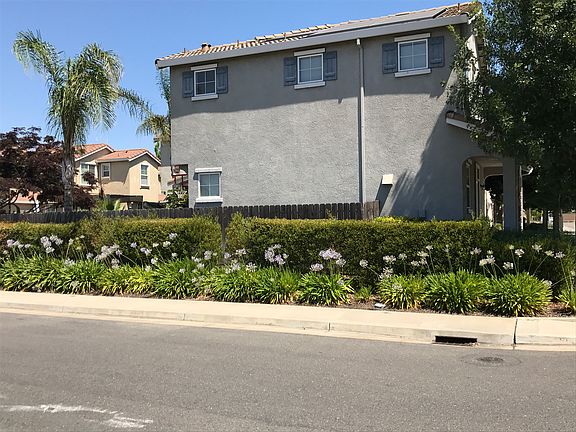 4th image of 1765 Moss Garden Ave