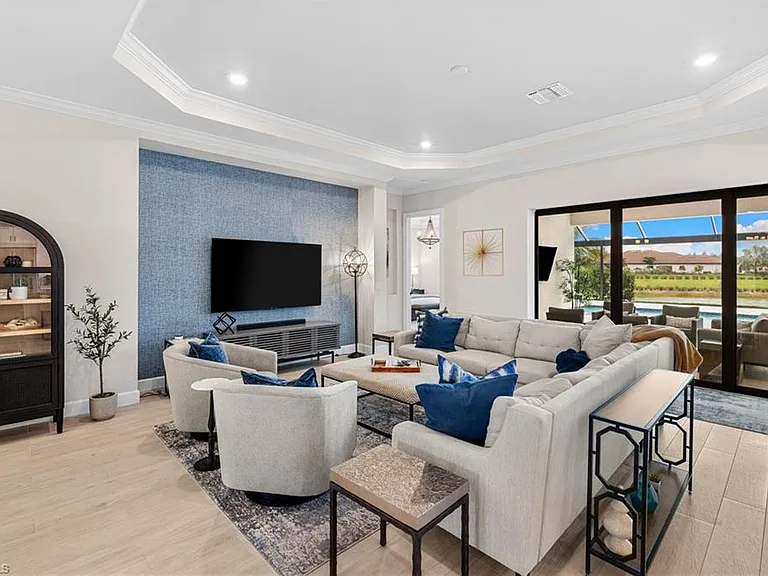 17489 Aquila Ct — Photo 15
