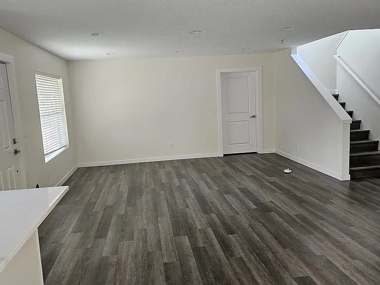 680A Spruce St NE — Photo 5