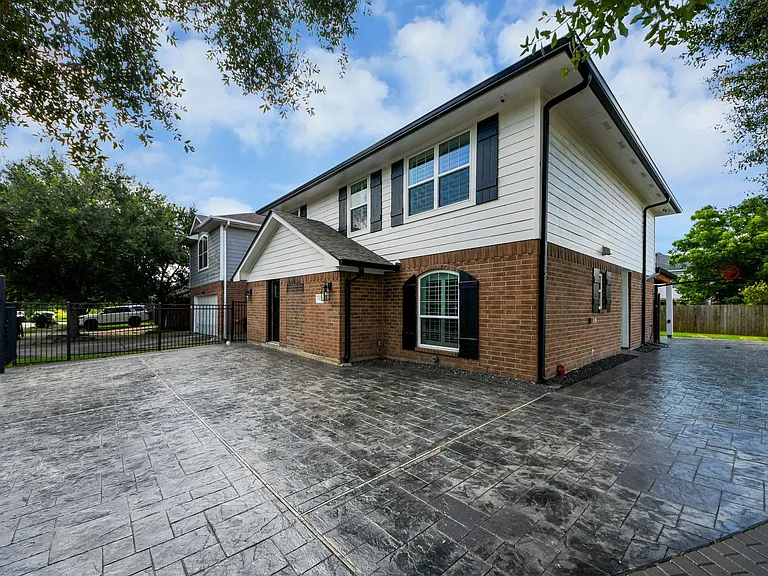 4631 Mi Castillo Ct — Photo 2