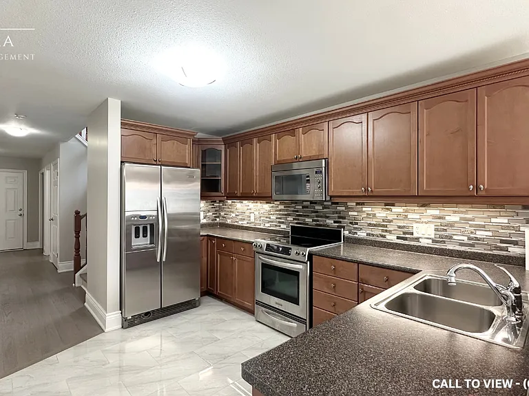1565 Mickleborough Ct #1565 — Photo 4