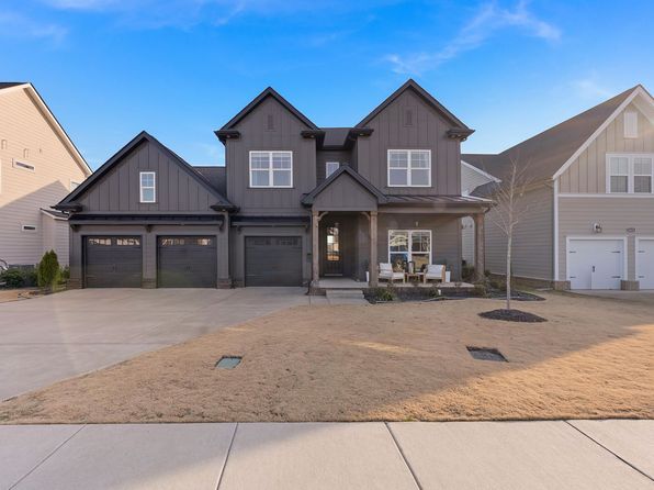 5619 Willoughby Way