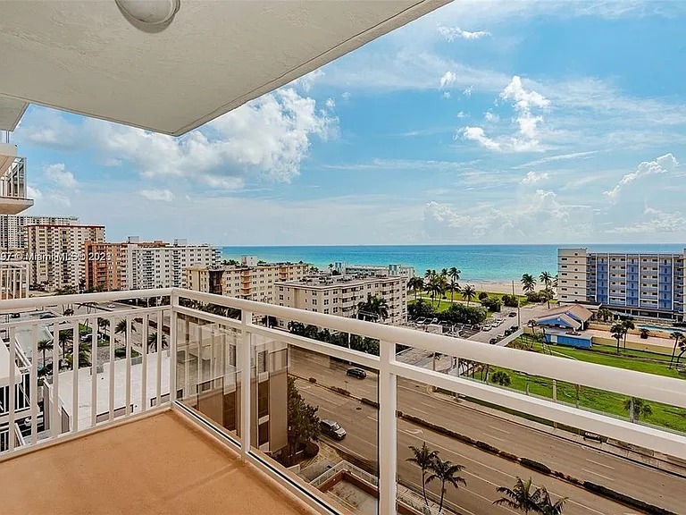 1600 Socean Dr #1 — Photo 11