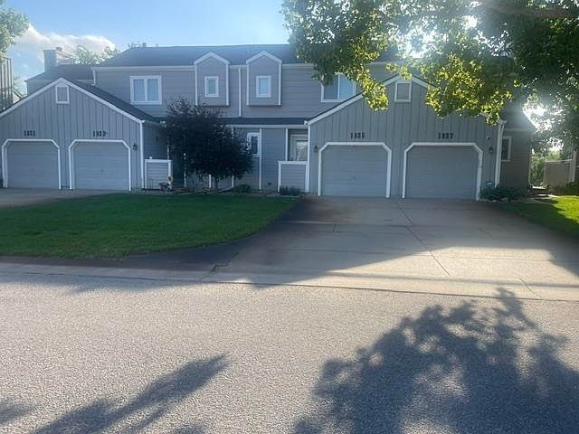1st image of 1037 N Lakewind St