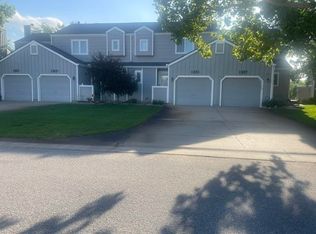 1037 N Lakewind St, Wichita, KS 67212