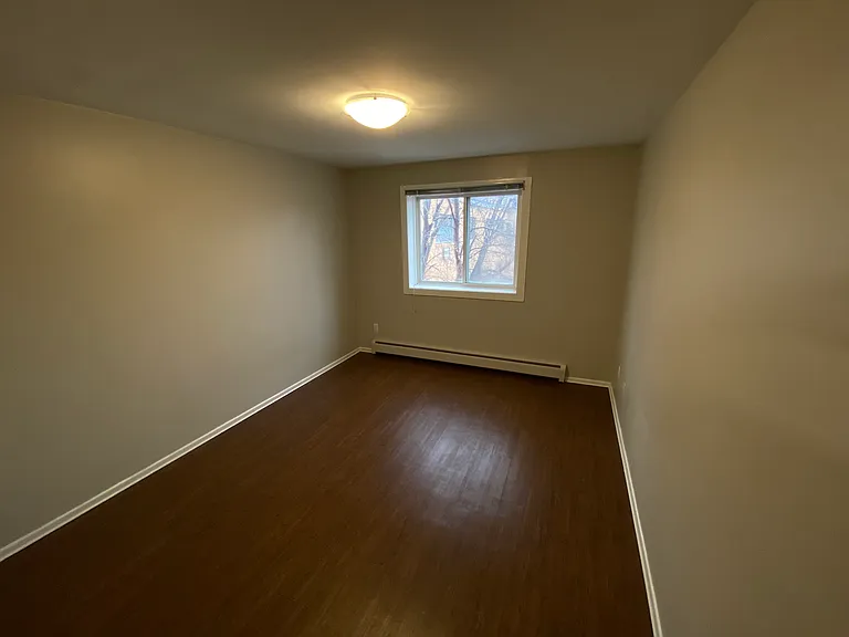 510 Burnell St #306 — Photo 15
