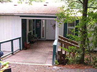 67898 Meissner Rd, Deer Island, OR 97054