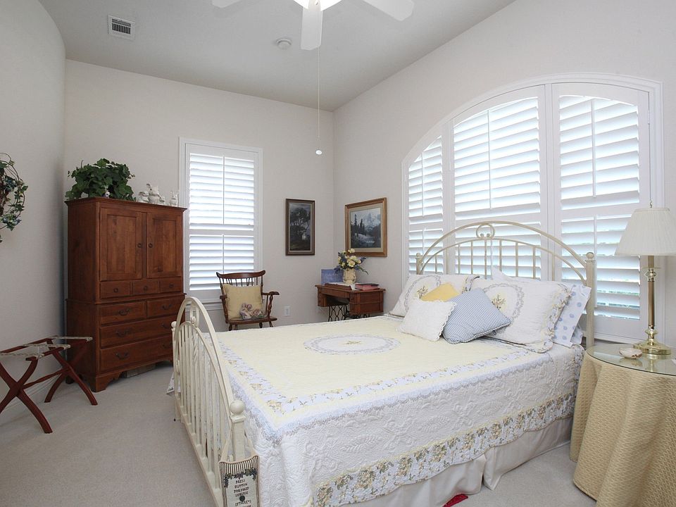 1st image of 6648 Lincoln Hills Ct
