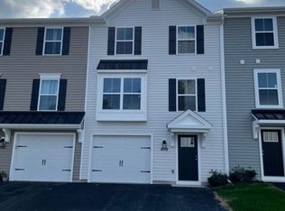8119 Kelly Dr, Harrisburg, PA 17112