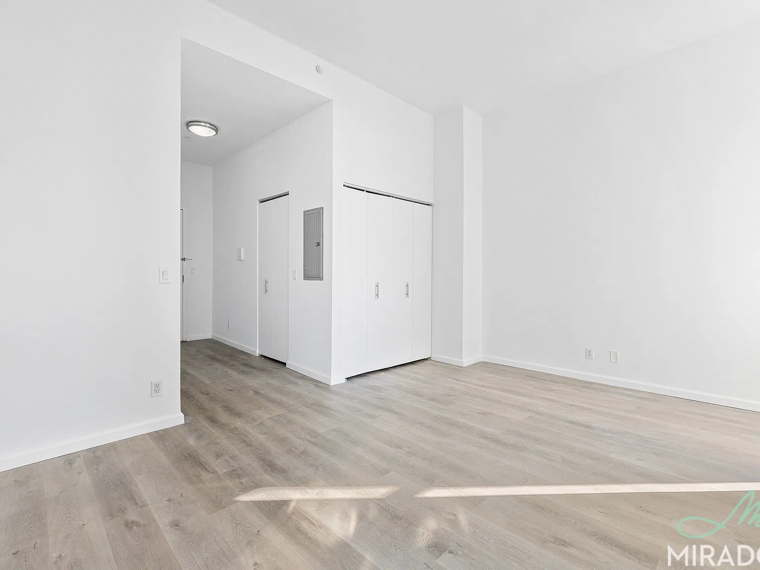 80 Dekalb Ave — Photo 3
