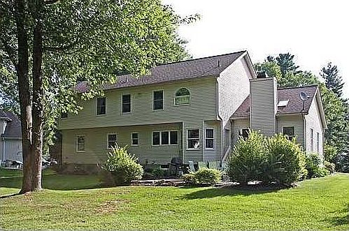 3rd image of 781 Blue Creek Dr