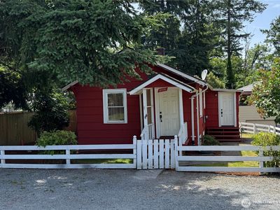 9715 37th Avenue SW, Seattle, WA, 98126