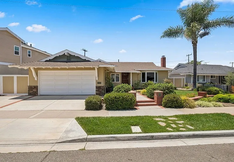 929 Junipero Dr — Photo 27