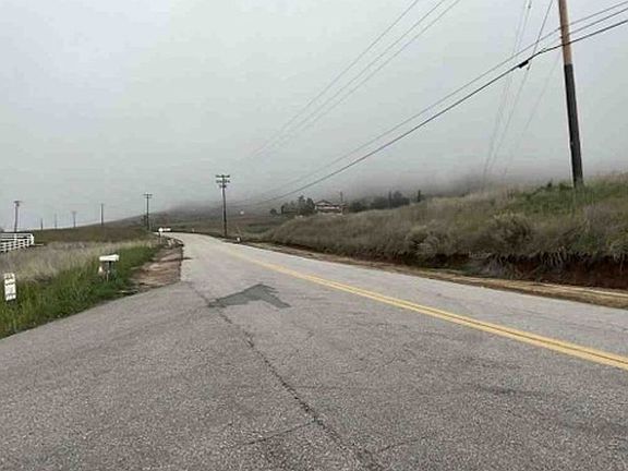 4th image of 23980 Woodford Tehachapi Rd #R