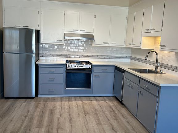 4th image of 525 N San Mateo Dr APT 204