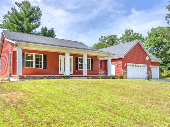 12036 Oakwood Dr, Demotte, IN 46310