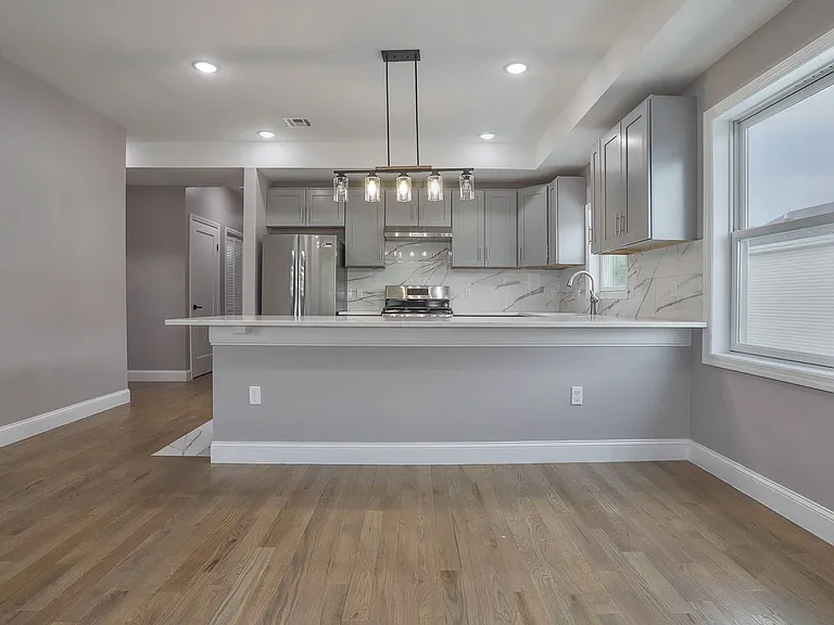 362 Virginia Ave #2 — Photo 6