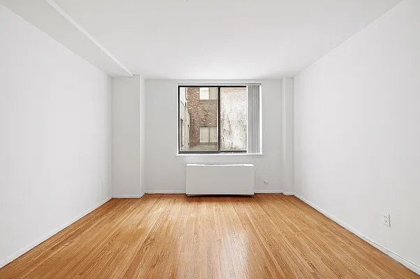 Rented by J PRESTON AND ASSOCIATES INC | media 21