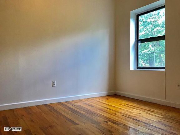 3rd image of 206 Saint Nicholas Ave APT 4R