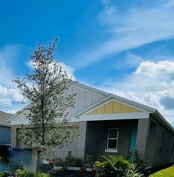 Building Photo - 4058 Gardenia Ave