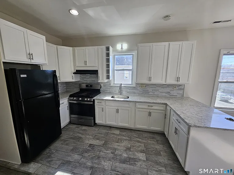 236 Brooks St #236 — Photo 2
