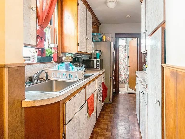 7 Forest Ave #1 — Photo 12