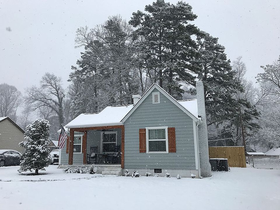 2nd image of 2909 Mayflower Rd