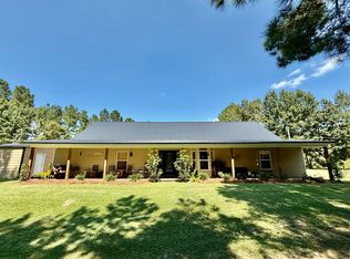 317 Floyd Strickland Rd, Ellisville, MS 39437
