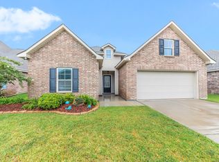120 Raven Cliff Ln, Broussard, LA 70518