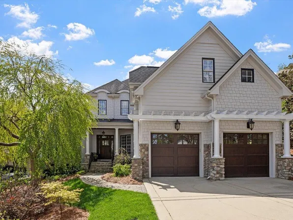 3916 Laurel Manor Ct, Raleigh, NC 27612