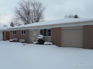 31317 Hayes Rd, Warren, MI 48088