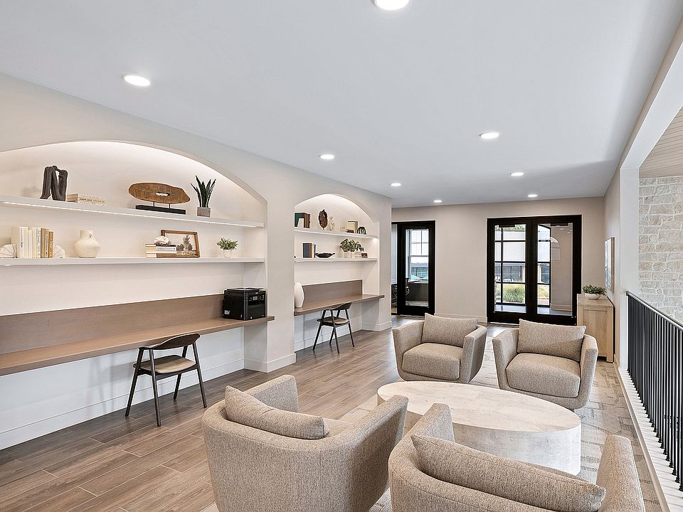 The Fieldston of Fairway - Co-Working Spaces & Private Offices