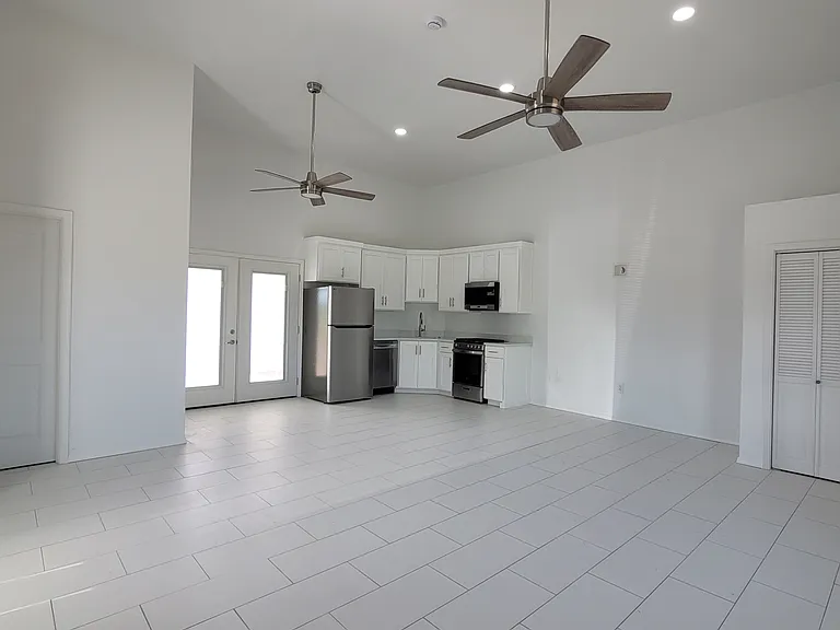 6509 Morrill Rd — Photo 12