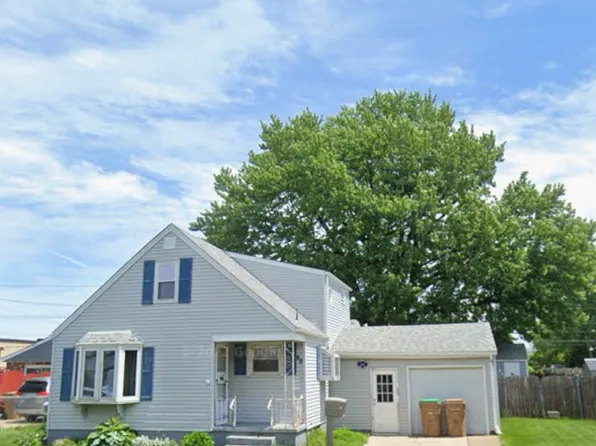 65 Lemoine Ave, Cheektowaga, NY 14227