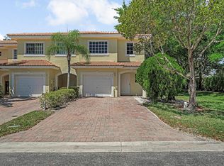 813 Imperial Lake Rd, West Palm Beach, FL 33413