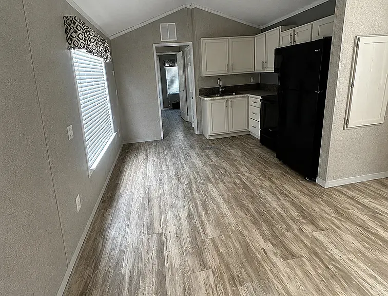 240 Bear Ln #8 — Photo 3