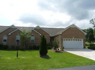 12 Mallard Ct, Crossville, TN 38572