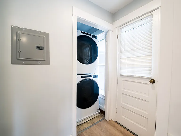 39 Eastern Ave #3 — Photo 4