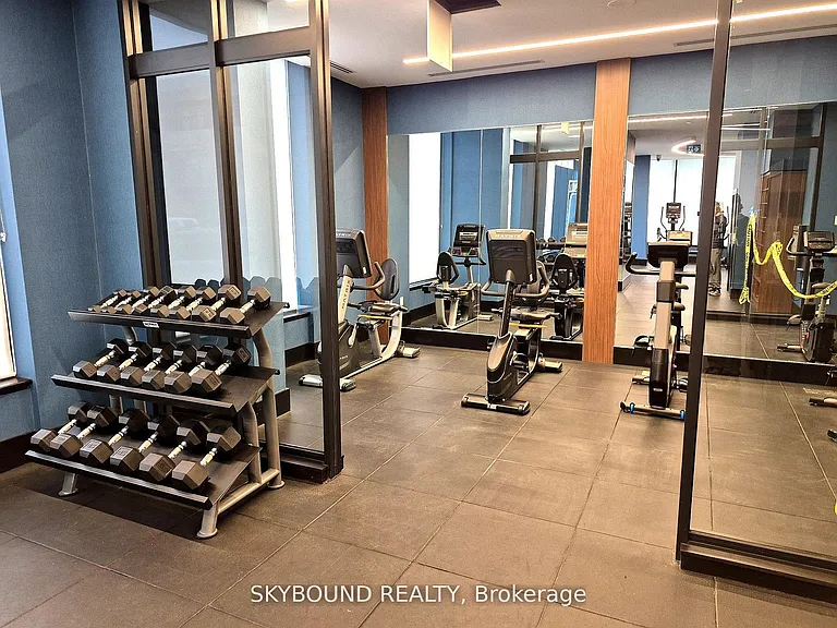 385 Winston Rd #6 — Photo 36