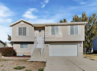 2196 W 1570 N, Clinton, UT 84015