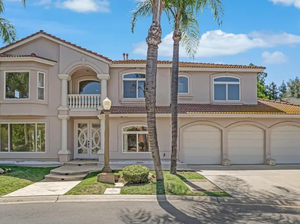 7188 N Stacia Ave, Fresno, CA 93720