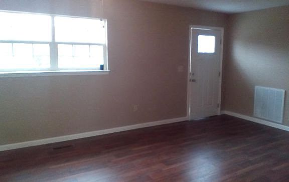 2nd image of 109 Karen Dr