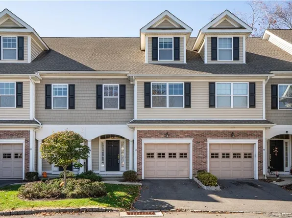 59 Park Place Circle #59, West Hartford, CT 06110